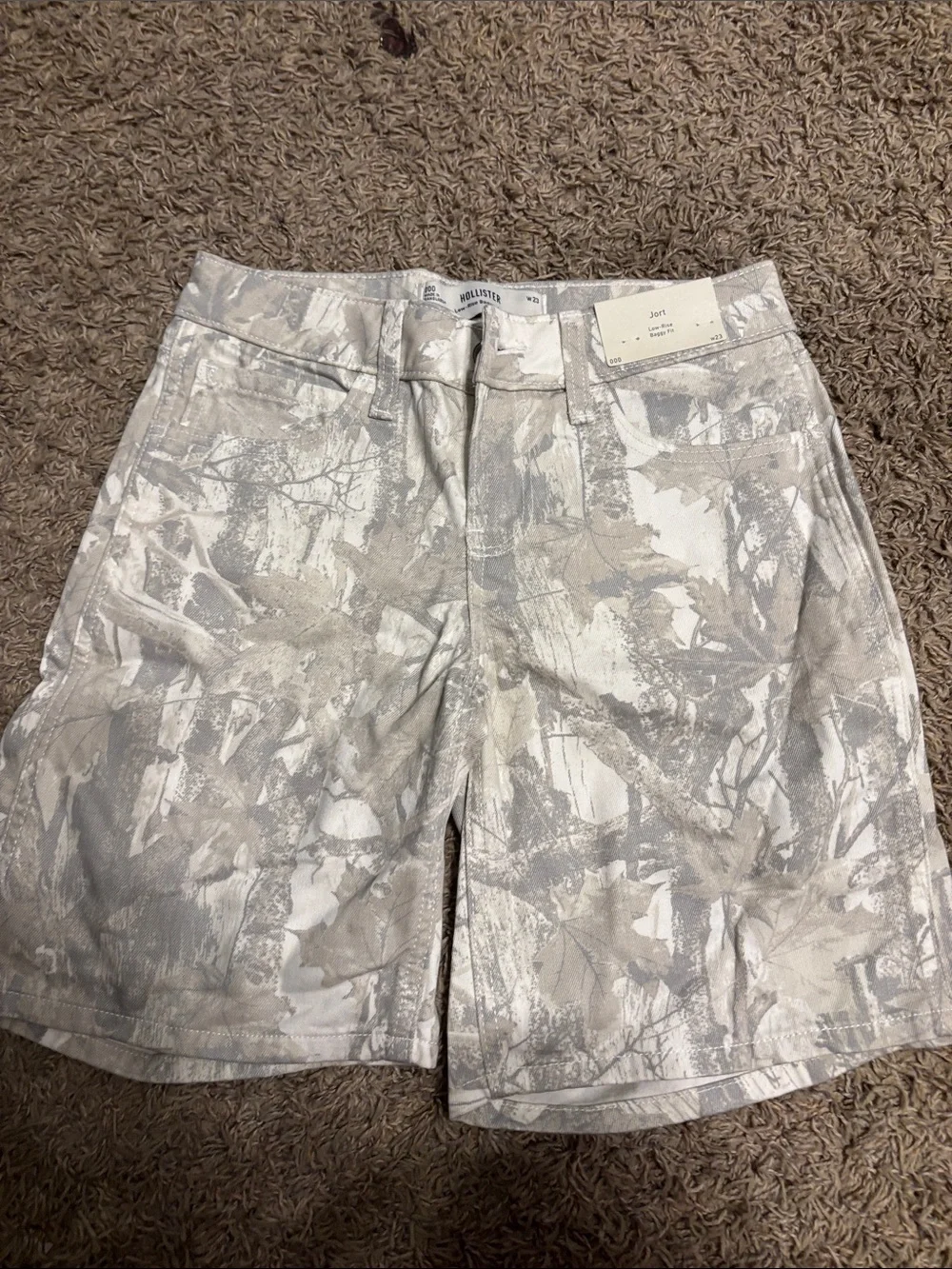 Hollister Women’s Tan & Light Gray Camo Flat Front Shorts